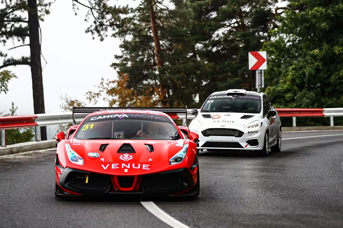 100 de concurenți la Trofeul Poiana Brașov AUTOKLASS!